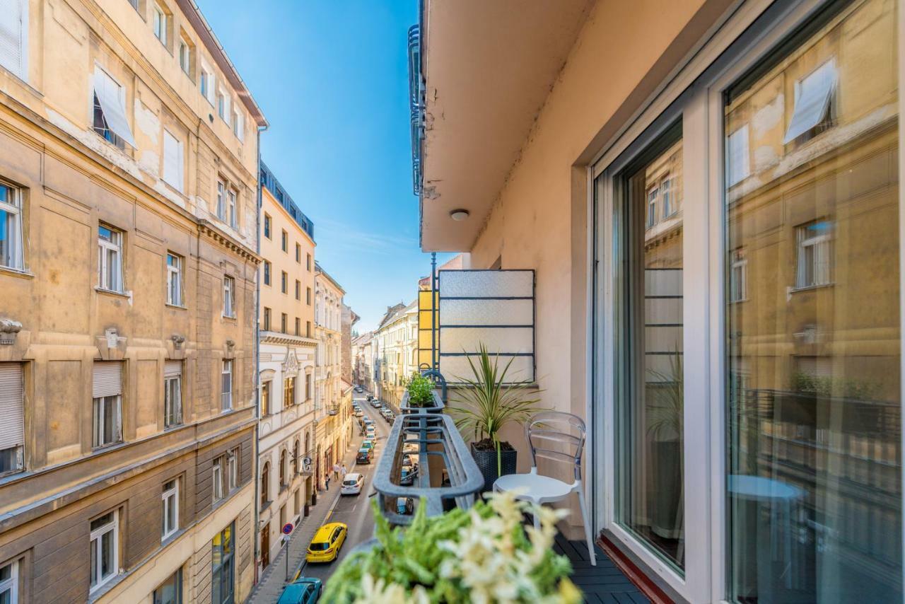 Oasis Apartments - Liberty Bridge Budapest Bagian luar foto