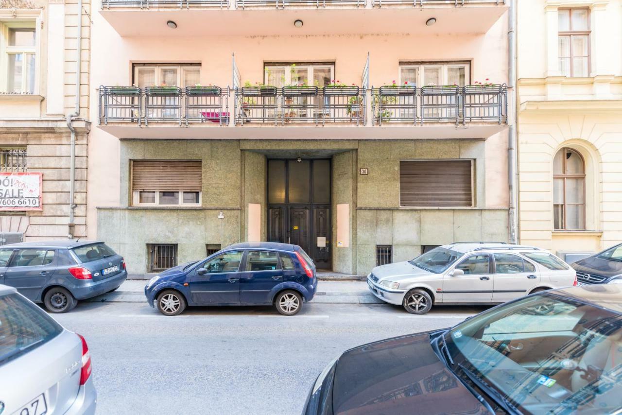 Oasis Apartments - Liberty Bridge Budapest Bagian luar foto