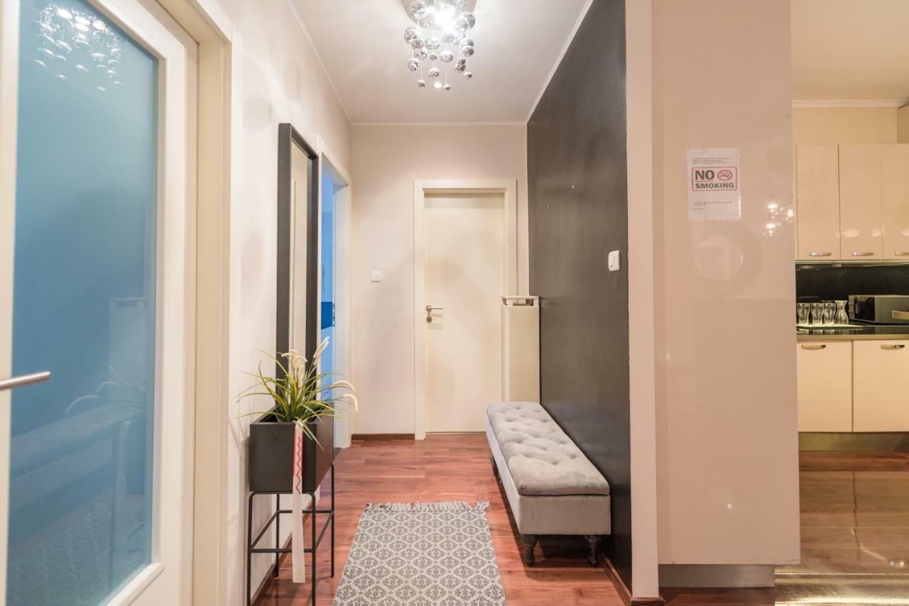 Oasis Apartments - Liberty Bridge Budapest Bagian luar foto