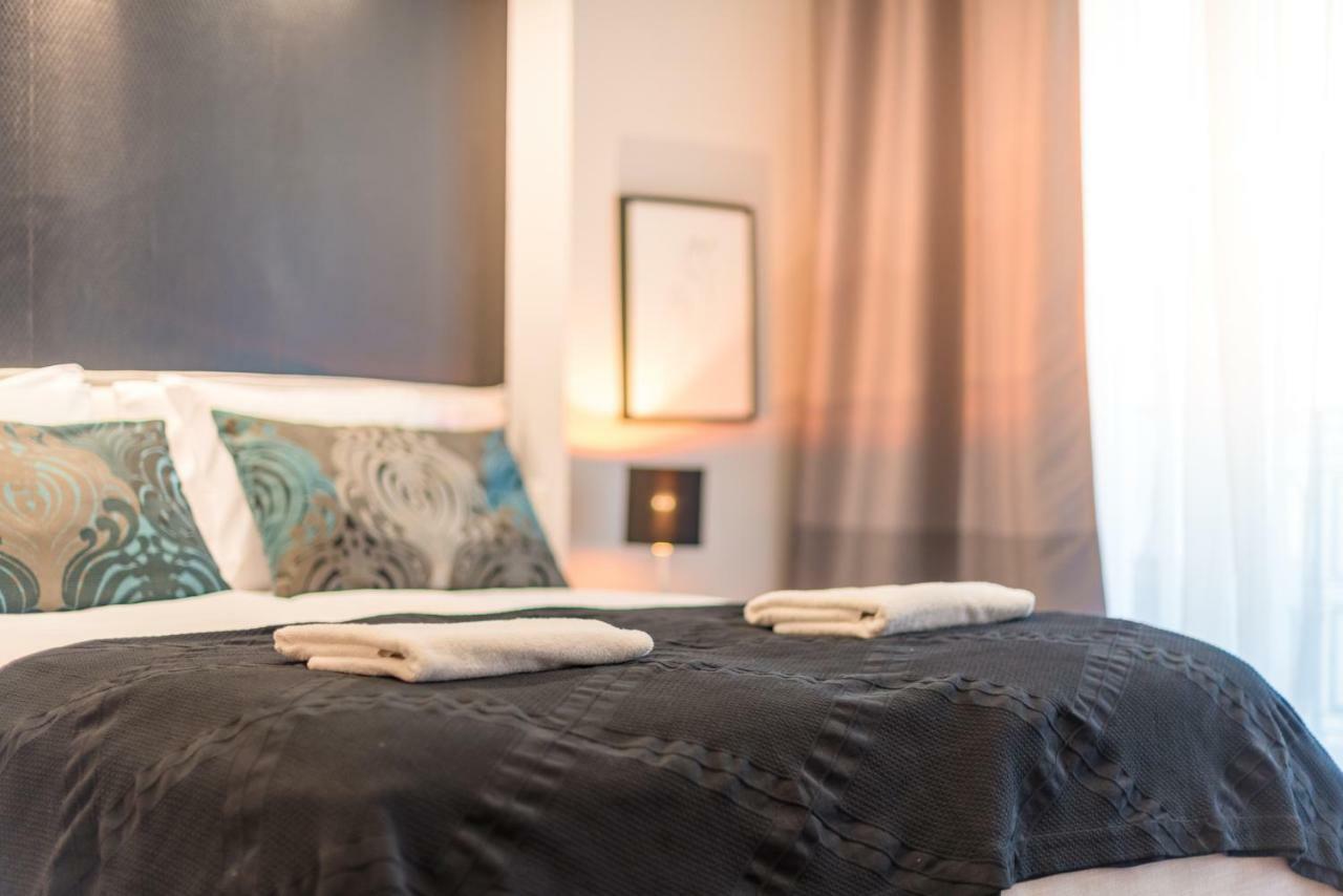 Oasis Apartments - Liberty Bridge Budapest Bagian luar foto