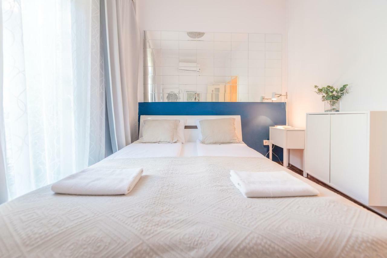 Oasis Apartments - Liberty Bridge Budapest Bagian luar foto